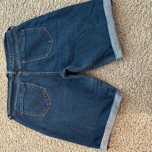 Old Navy Curvy Fit Denim Shorts